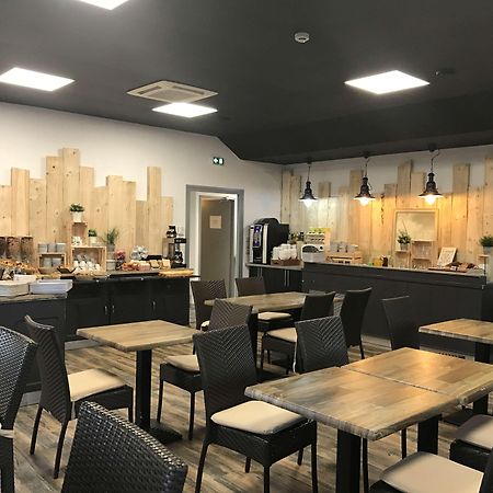 卡斯特尔库里埃尔 凯里亚德阿根直营饭店酒店 外观 照片