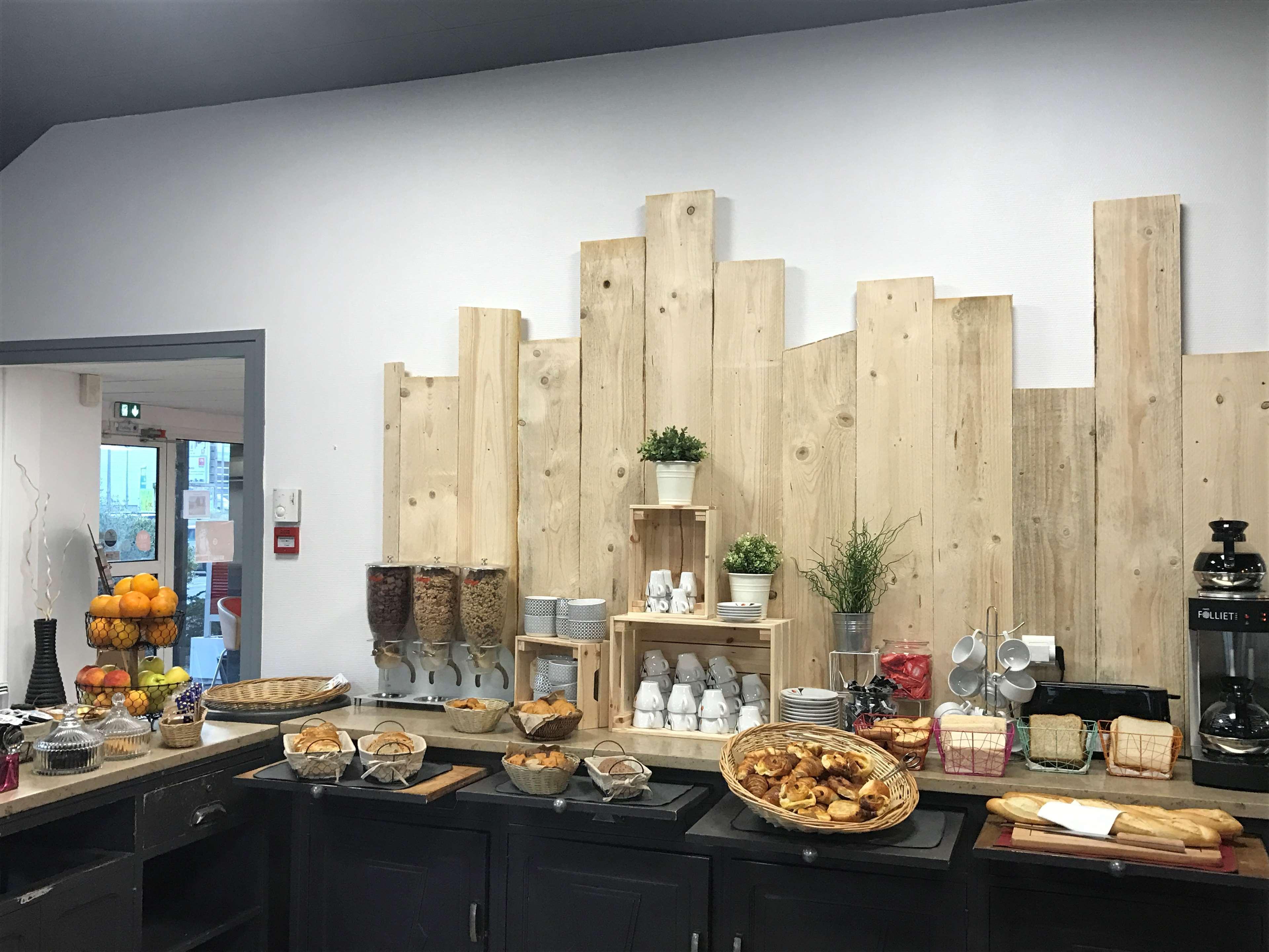 卡斯特尔库里埃尔 凯里亚德阿根直营饭店酒店 外观 照片