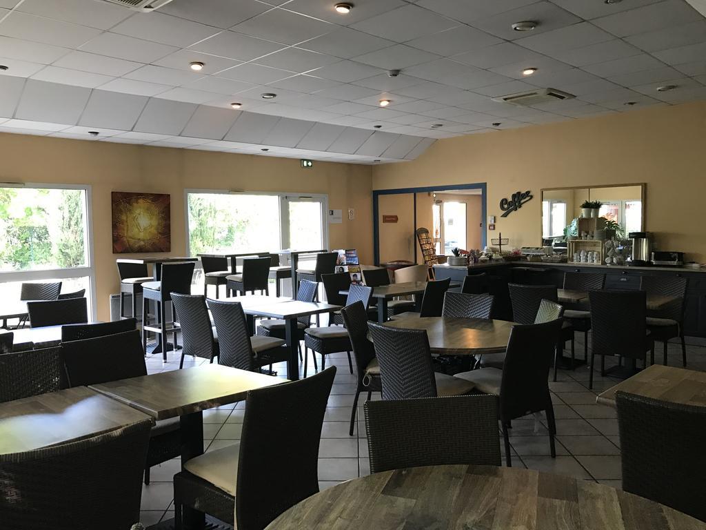卡斯特尔库里埃尔 凯里亚德阿根直营饭店酒店 外观 照片