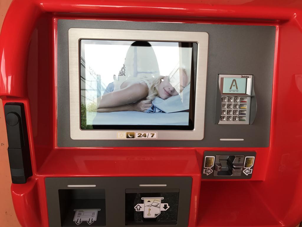 卡斯特尔库里埃尔 凯里亚德阿根直营饭店酒店 外观 照片